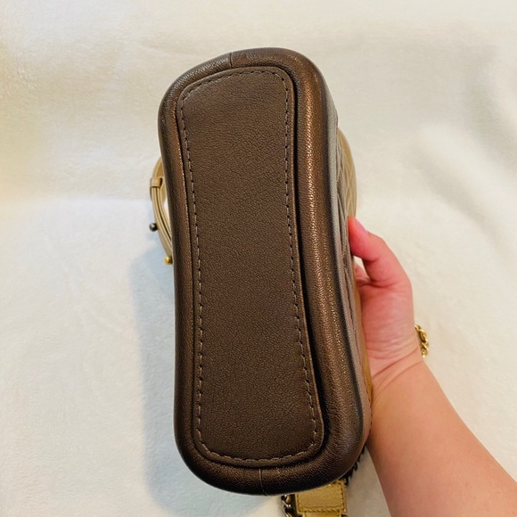 💓Sold💓Chanel Small Gabrielle Gold Ombré - Picture 4 of 16